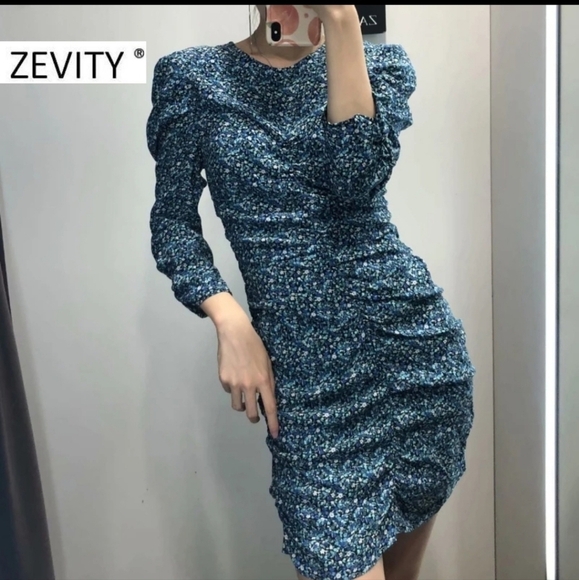 Blue Ditsy Floral Mini Ruched Dress - Picture 5 of 9